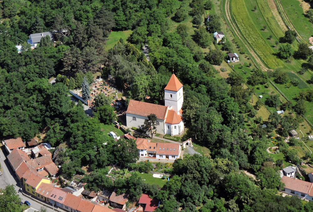 Kostel Neposkvrněného početí Panny Marie z ptačího pohledu